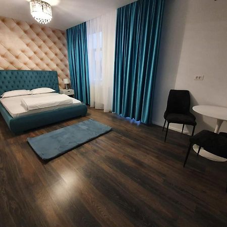 Garsonierre Central Luxury Târgu Jiu Exteriér fotografie