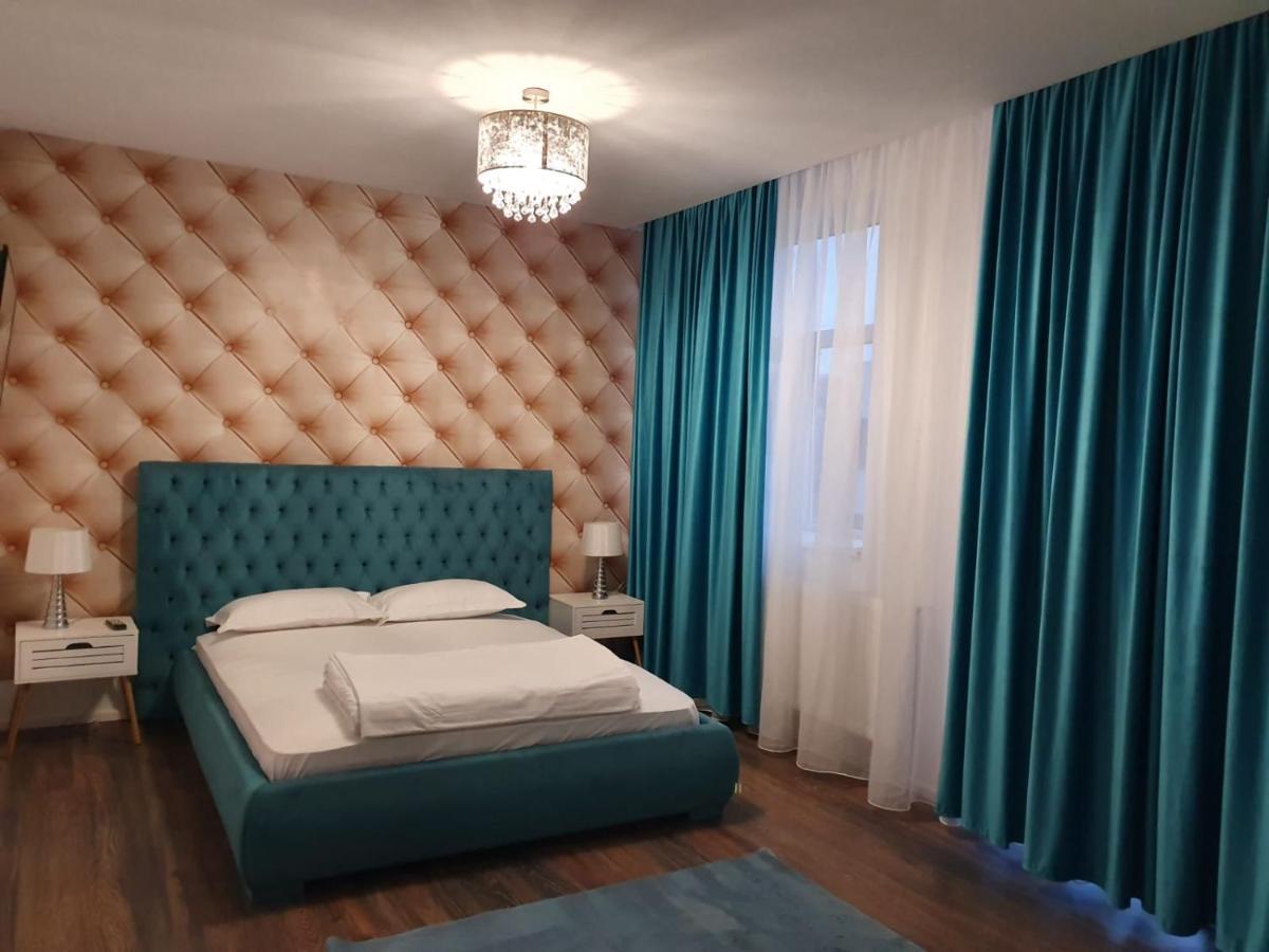 Garsonierre Central Luxury Târgu Jiu Exteriér fotografie